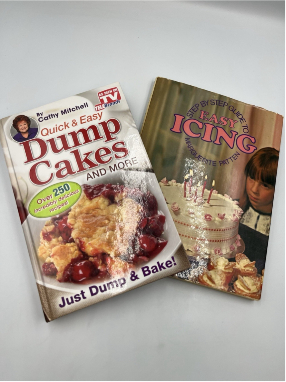 VTG Step by Step Guide to Easy Icing cookbook by Maguerite Patten, 1971 SET W/MO